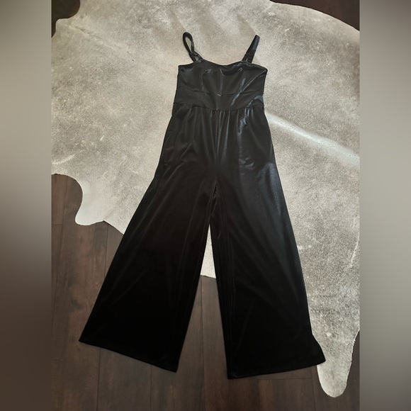 Old Navy Jumpsuit - Picture 1 of 9